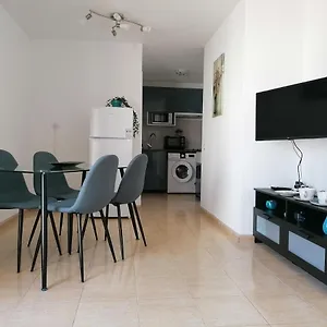 https://castillo-holiday-apartament-puerta-del-sol-191.in-canary-islands.com