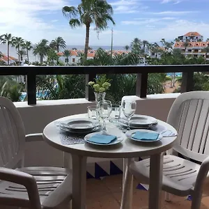 https://apartamento-frente-al-mar-playa-de-las-americas-tenerife.in-canary-islands.com